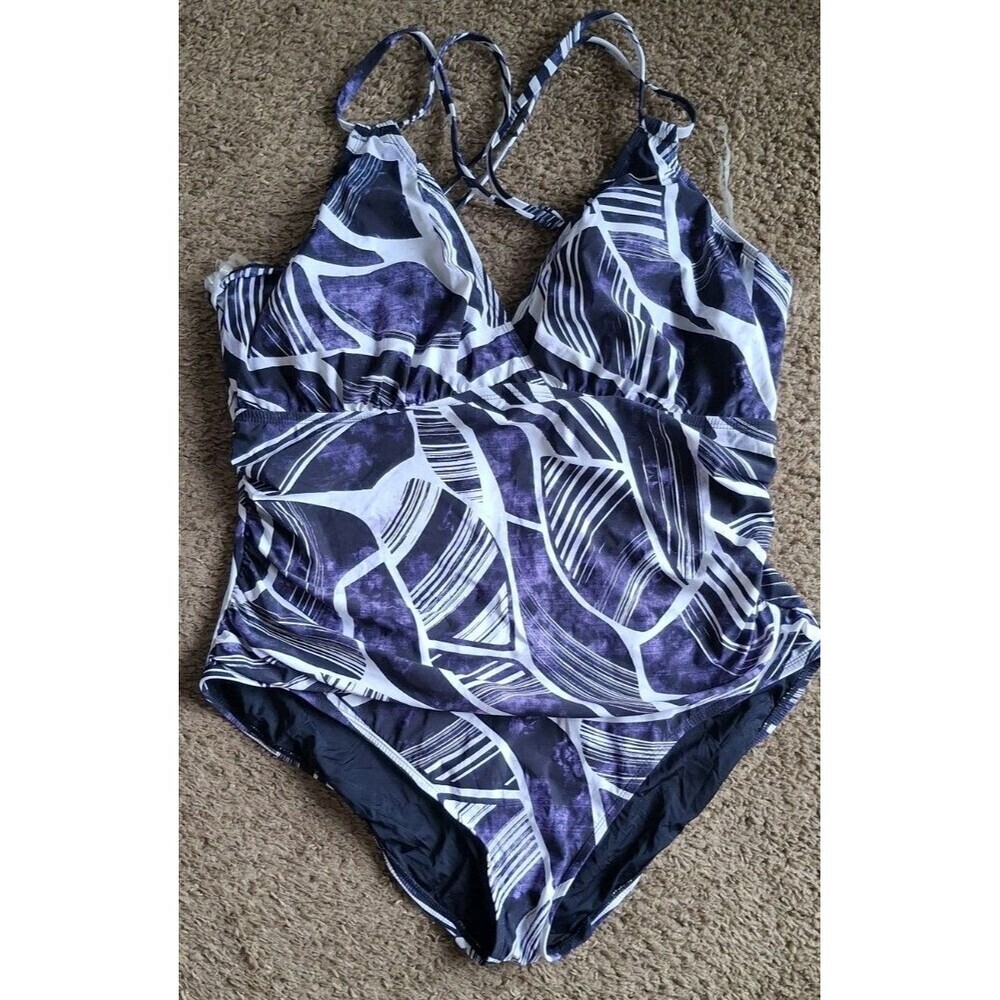 La Blanca One Piece Swimsuit Size 22W Purple White Tropical Underwire Strappy